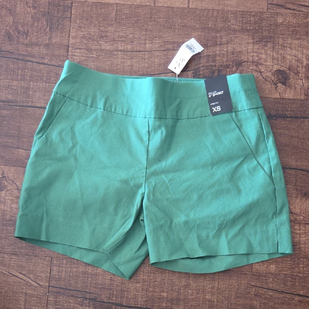 Green Women's Dress Shorts - XS